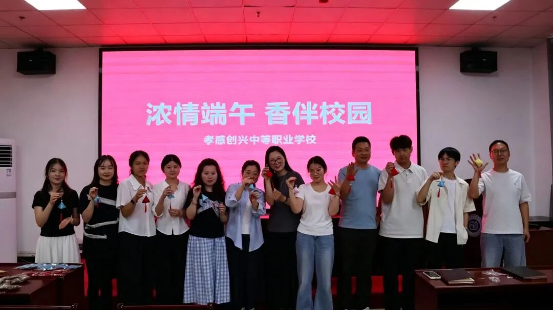 775acc4c20530cb5b2acd9081dfebd10.jpg 775acc4c20530cb5b2acd9081dfebd10.jpg