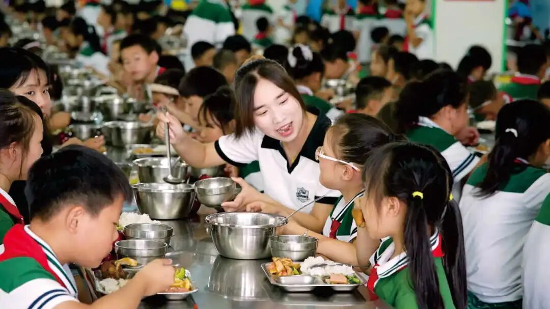 安心饮食 师生同餐.jpg