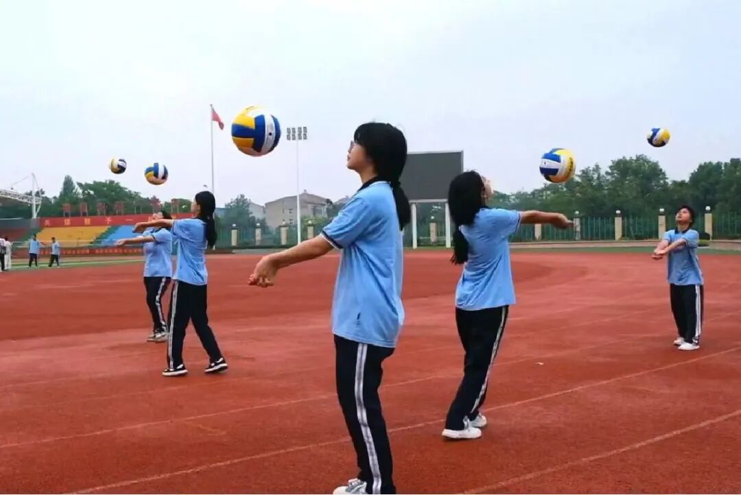 学生排球课实拍